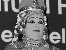 206%2016%20 %20putana%2c%20lik%20iz%20indijske%20klasicne%20sanskrtske%20%20plesne%20drame%2c%20kutiyattam